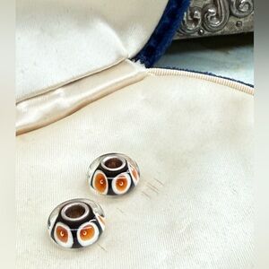 Vintage glass charm beads lot of 2